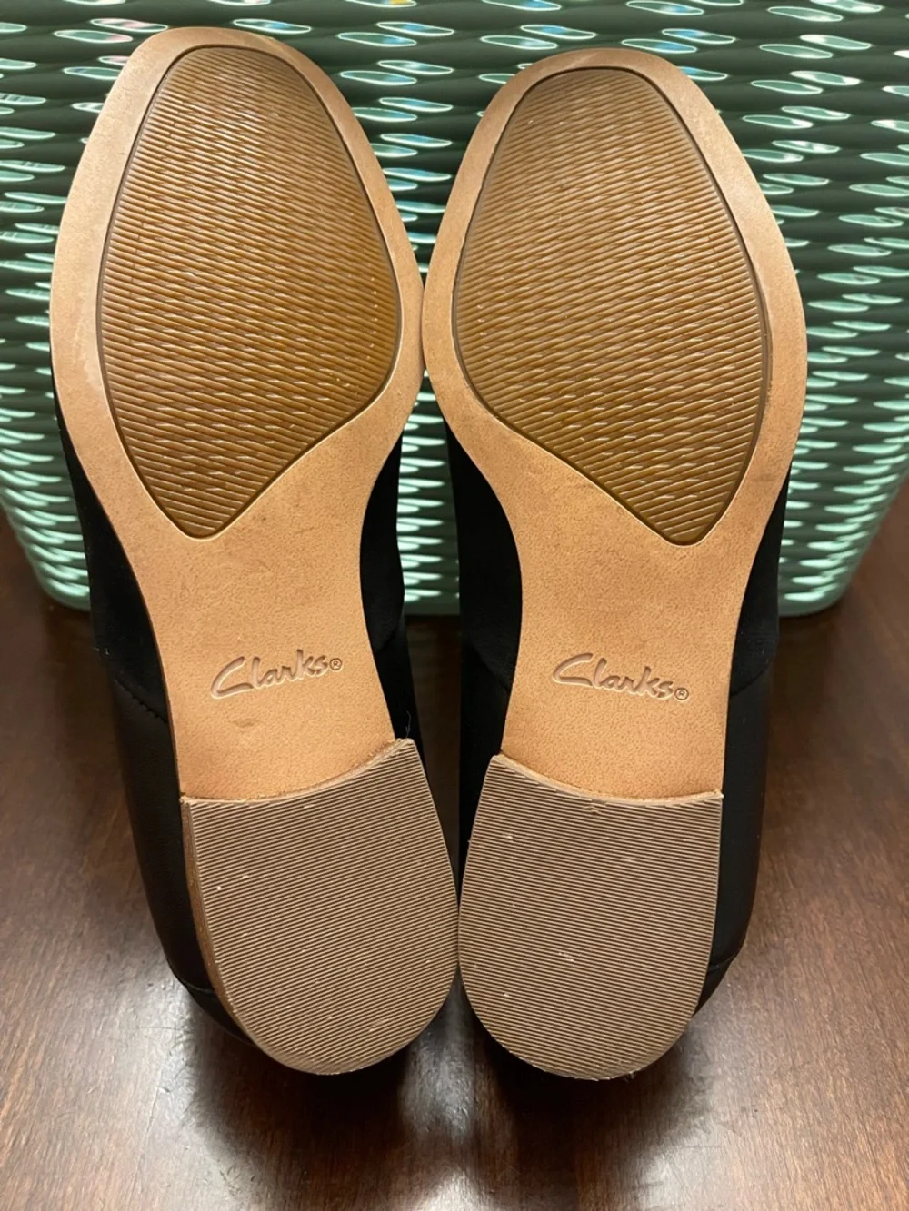 Clarks Women's Pure Tone Black Dressy Flats, SZ 7